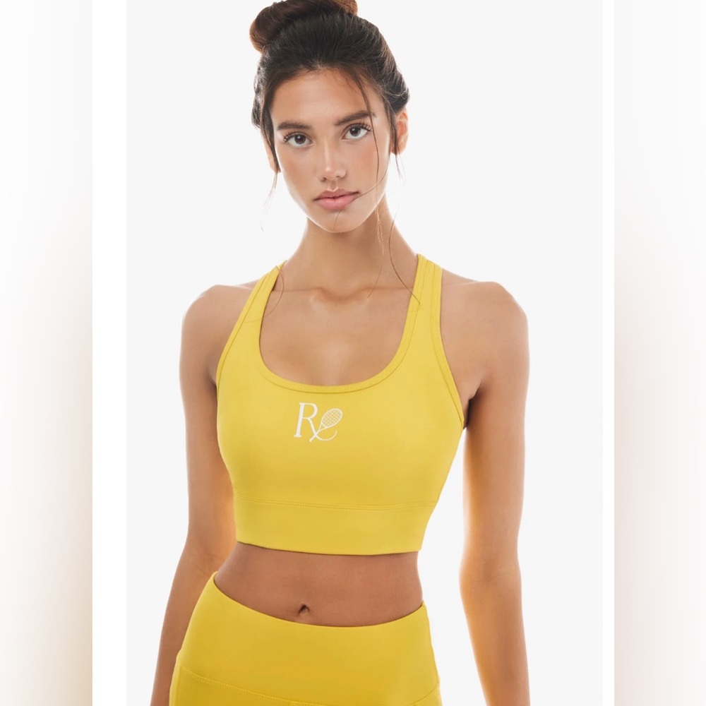 🌼THE FARMERS MARGET GOLBAL YELLOW LONG LINE SPORTS BRA SIZE MEDIUM🌼